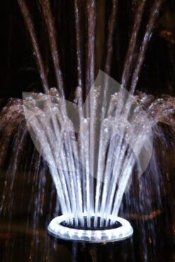 Ubbink Sproeikop Jet Vulcano 1" Met LED 7 Ubbink Sproeikop Jet Vulcano 1" Met LED -Oases Winkel ubbink led jet vulcano sproeikop met lampjes 1 inch 8711465502016 1 0 669x1000